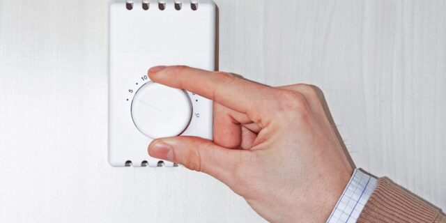 Smart Houses: Thermostats a review of the Best Smart Thermostats for the elderly